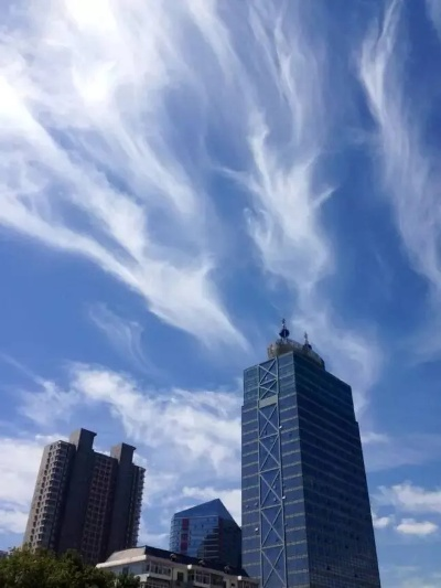风起太行，石家庄的天空与人间