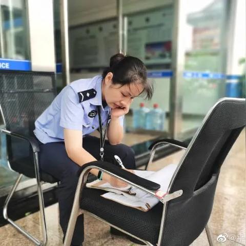 风雨中的生命线,中国台风路径图的背后 风雨中的生命线,中国台风路径图的背后